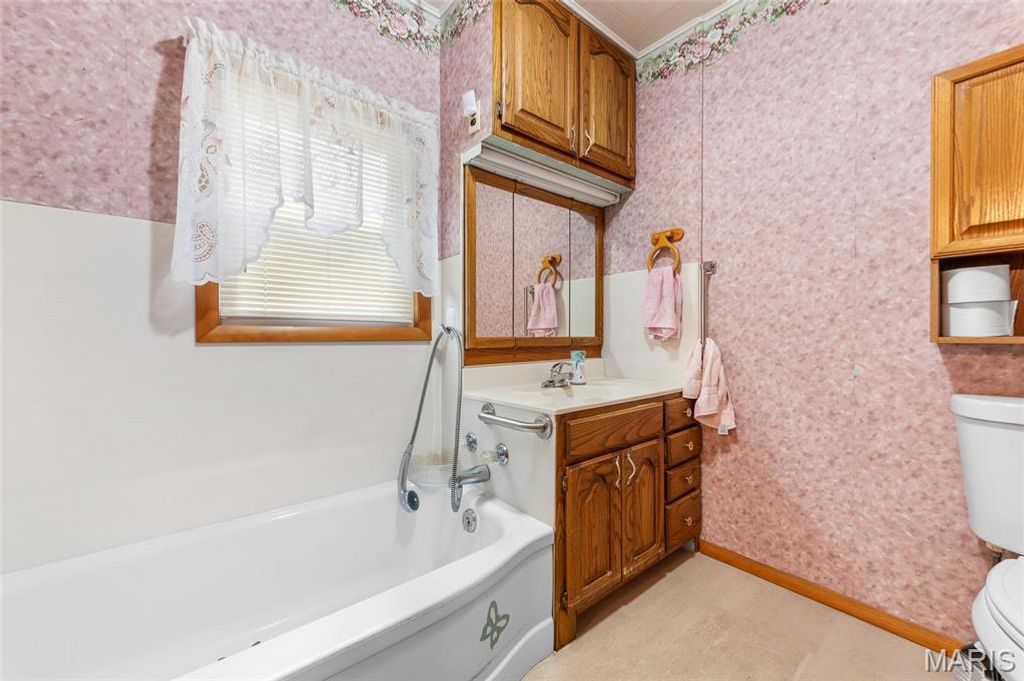 Image 7 of property listing at 426 N Nebraska Street, Marine, IL 62061
