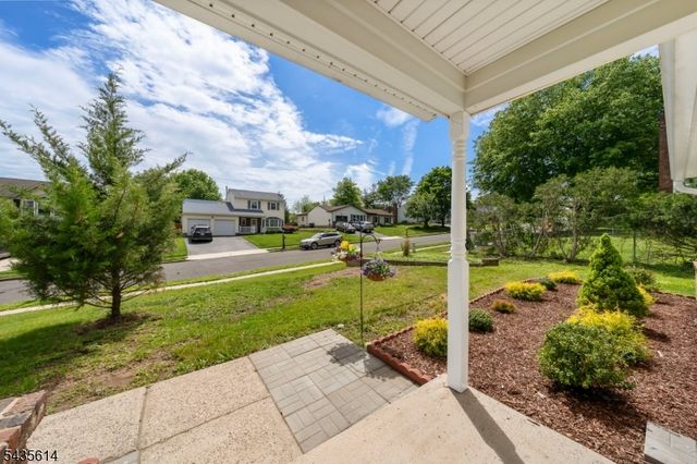 4 Dorothea Ter, Lawrence Twp., NJ 08648