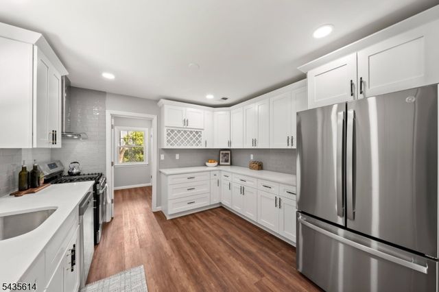 4 Dorothea Ter, Lawrence Twp., NJ 08648