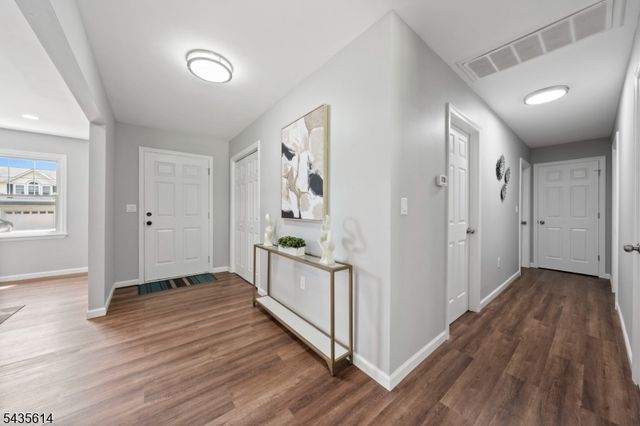 4 Dorothea Ter, Lawrence Twp., NJ 08648