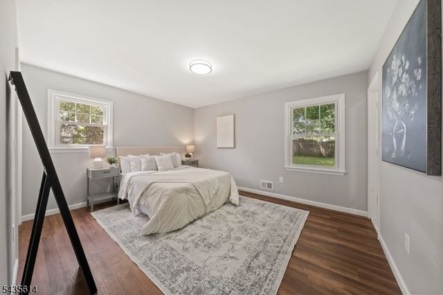 4 Dorothea Ter, Lawrence Twp., NJ 08648