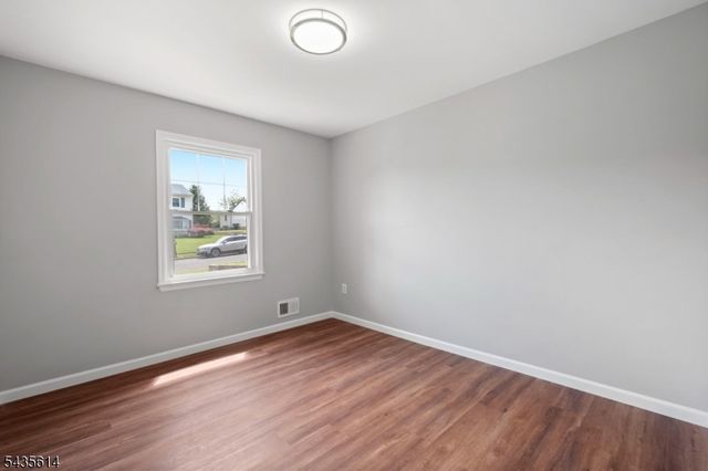 4 Dorothea Ter, Lawrence Twp., NJ 08648