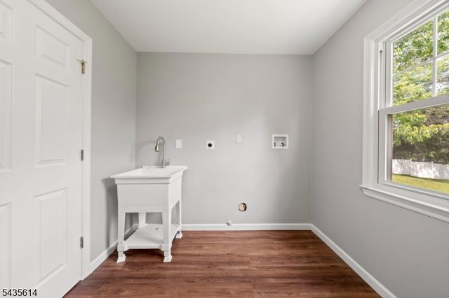 4 Dorothea Ter, Lawrence Twp., NJ 08648