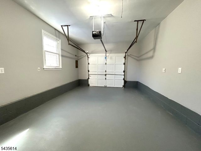 4 Dorothea Ter, Lawrence Twp., NJ 08648
