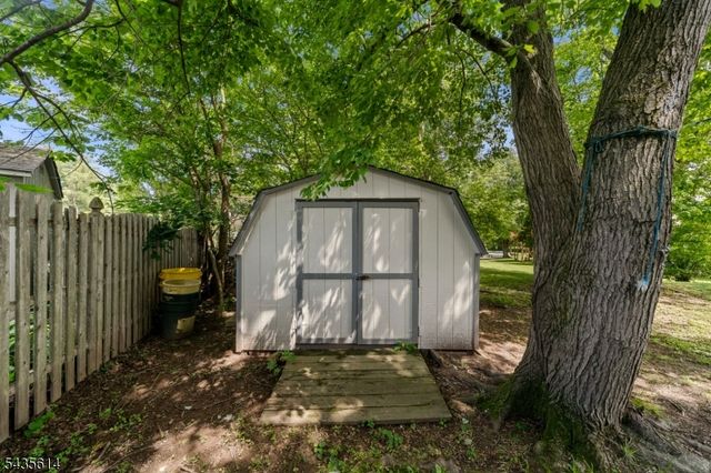 4 Dorothea Ter, Lawrence Twp., NJ 08648