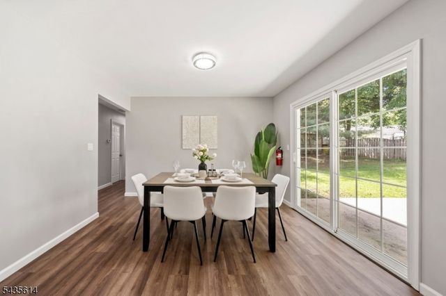 4 Dorothea Ter, Lawrence Twp., NJ 08648