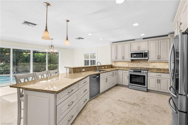 5985 Baker CT, Fort Myers, FL 33919