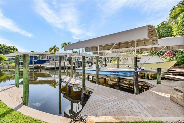 5985 Baker CT, Fort Myers, FL 33919