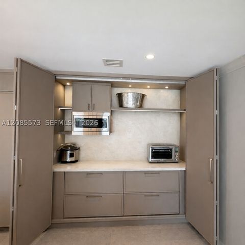 7440 SW 174th St, Palmetto Bay, FL 33157