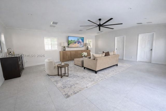7440 SW 174th St, Palmetto Bay, FL 33157