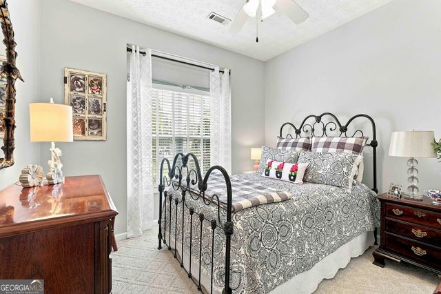 205 Autumn Glen Circle, Fayetteville, GA 30215