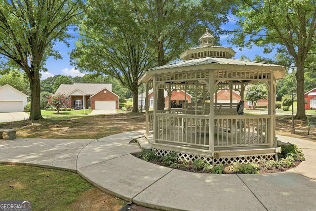 205 Autumn Glen Circle, Fayetteville, GA 30215