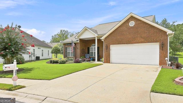 205 Autumn Glen Circle, Fayetteville, GA 30215