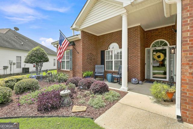 205 Autumn Glen Circle, Fayetteville, GA 30215
