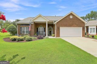 205 Autumn Glen Circle, Fayetteville, GA 30215