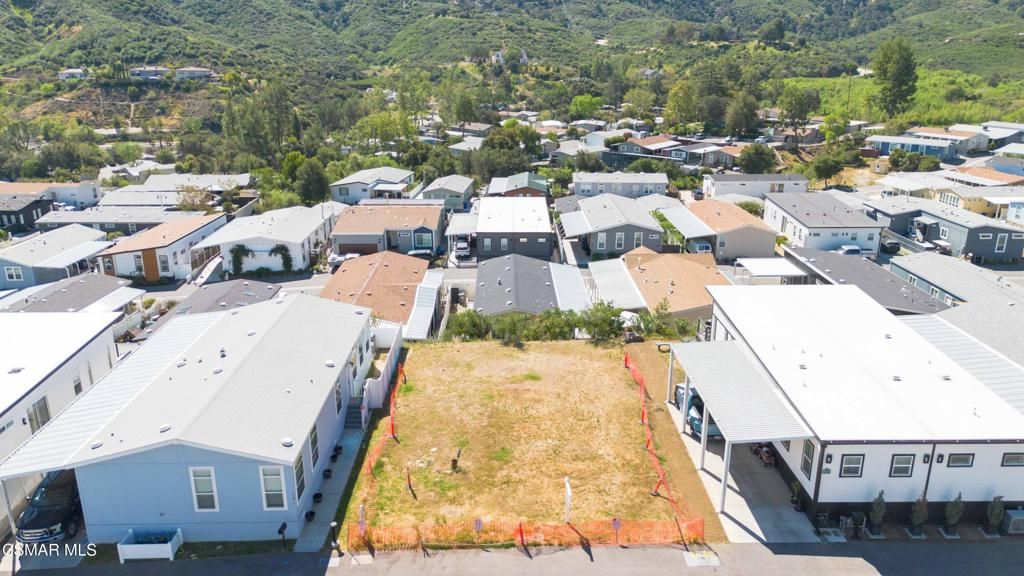 Image 17 of property listing at 30473 Mulholland Highway 170, Agoura Hills, CA 91301