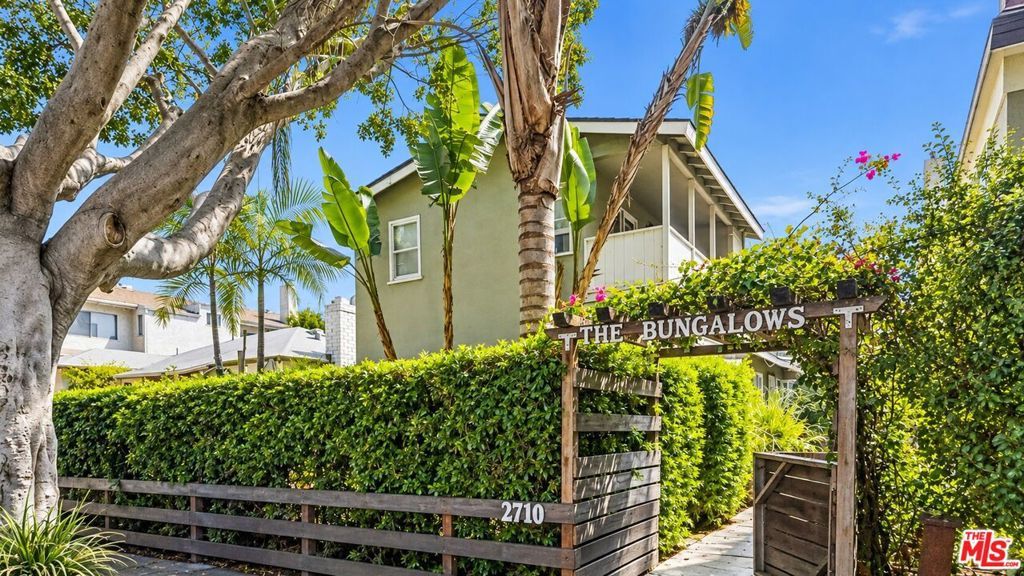 2710 Arizona Avenue, Santa Monica, CA 90404 — exterior