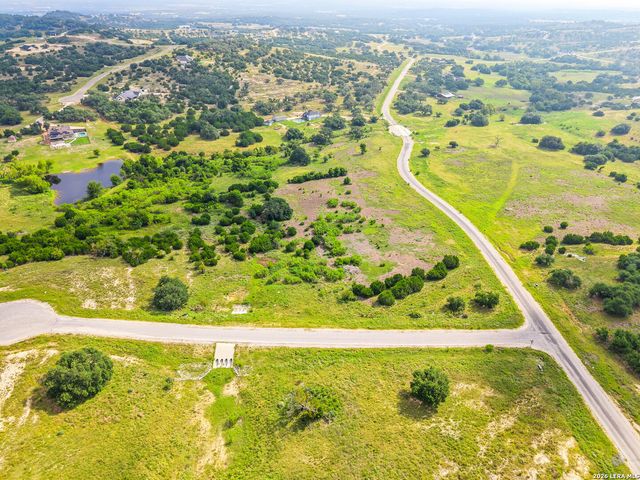 1496 MAJESTIC HILLS DR, Blanco, TX 78606