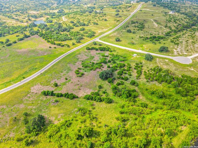 1496 MAJESTIC HILLS DR, Blanco, TX 78606