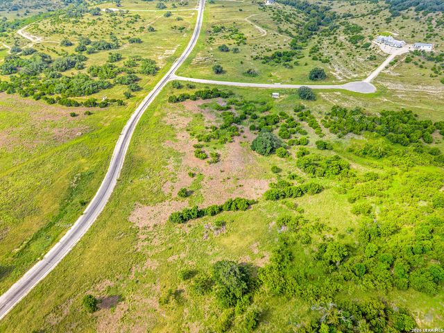 1496 MAJESTIC HILLS DR, Blanco, TX 78606