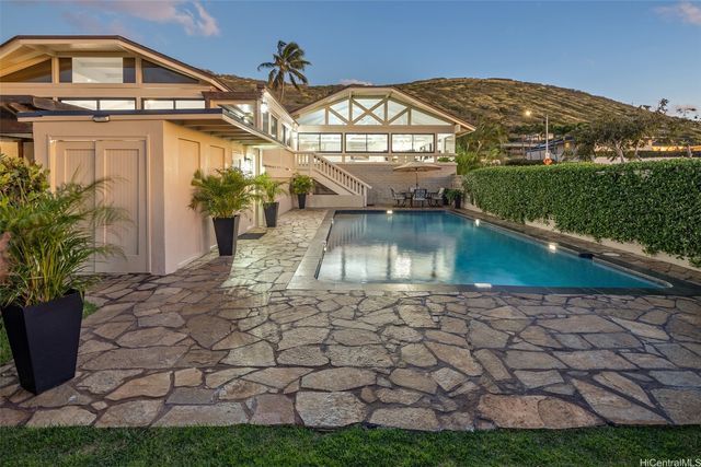 101 Nawiliwili Street, Honolulu, HI 96825