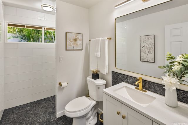 101 Nawiliwili Street, Honolulu, HI 96825