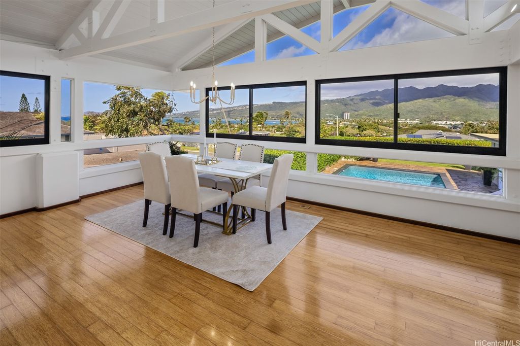 101 Nawiliwili Street, Honolulu, HI 96825