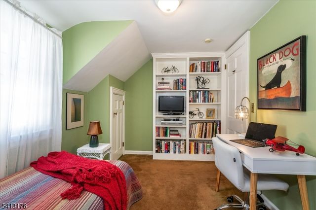 127 Central Ave, Glen Rock Boro, NJ 07452