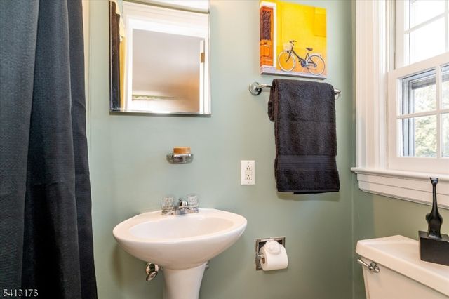 127 Central Ave, Glen Rock Boro, NJ 07452