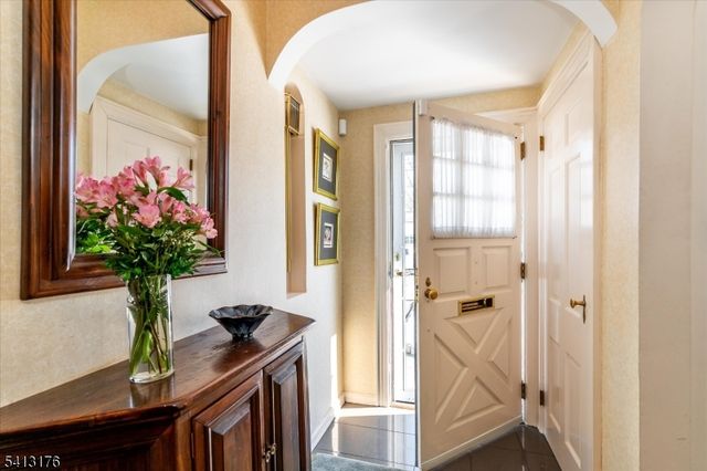 127 Central Ave, Glen Rock Boro, NJ 07452