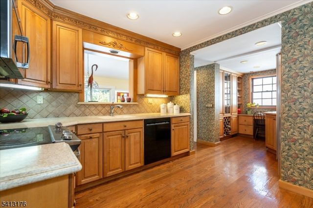 127 Central Ave, Glen Rock Boro, NJ 07452