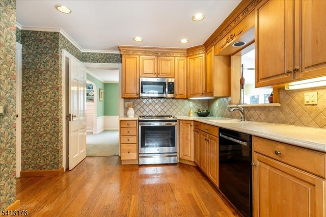 127 Central Ave, Glen Rock Boro, NJ 07452