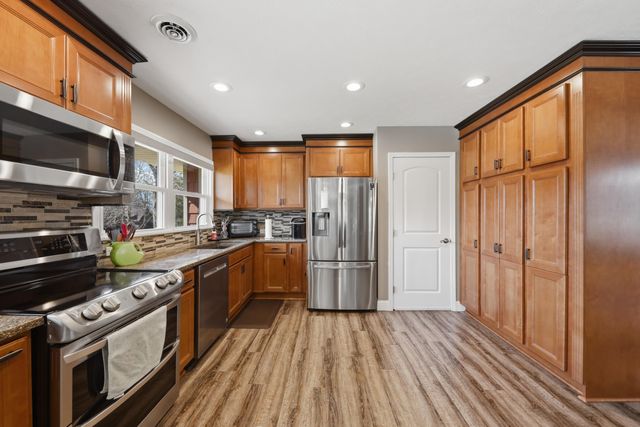 648 N Tanglewood Drive 648 N Tanglewood Drive, Springfield, OH 45504