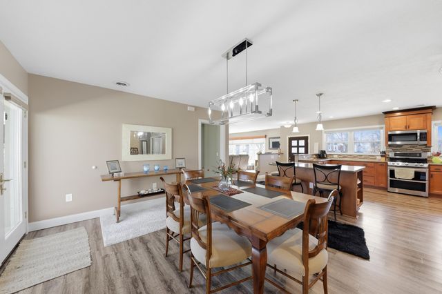 648 N Tanglewood Drive 648 N Tanglewood Drive, Springfield, OH 45504