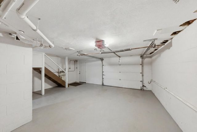 648 N Tanglewood Drive 648 N Tanglewood Drive, Springfield, OH 45504