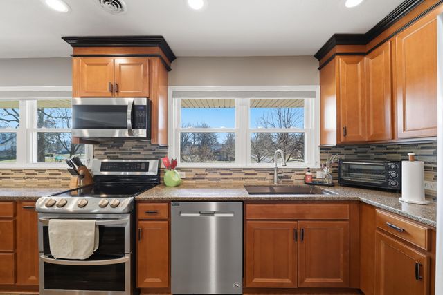 648 N Tanglewood Drive 648 N Tanglewood Drive, Springfield, OH 45504