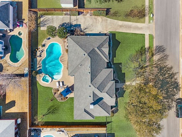 510 Springbranch Drive, Keller, TX 76248