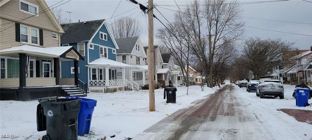 4267 W 21, Cleveland, OH 44109