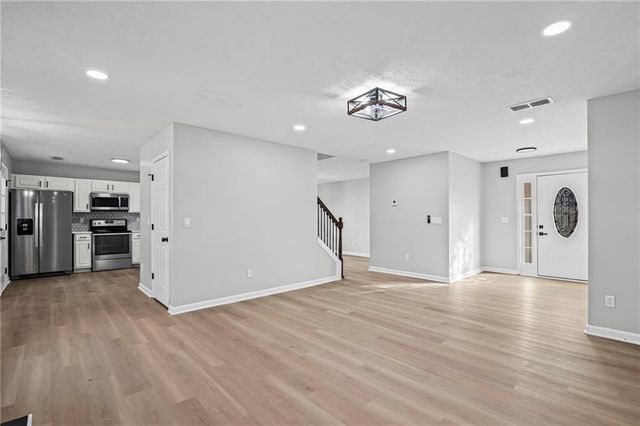 4418 Gladewood Run, Union City, GA 30291