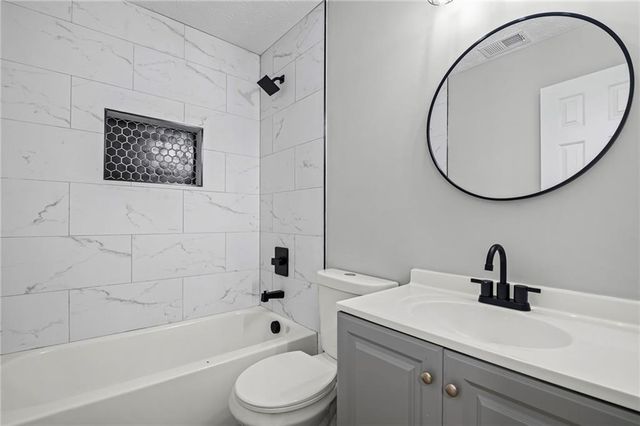 4418 Gladewood Run, Union City, GA 30291