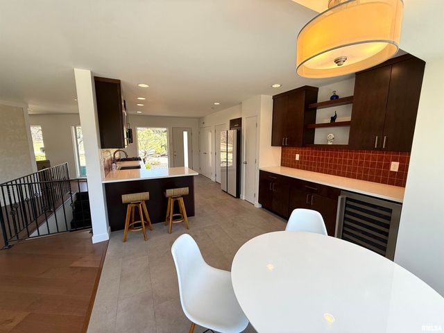 318 Lincoln Hill NW Avenue Northwest, Quincy, IL 62301