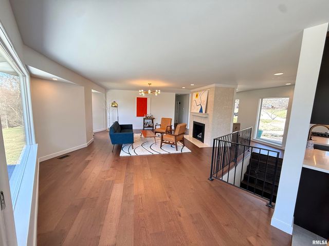 318 Lincoln Hill NW Avenue Northwest, Quincy, IL 62301