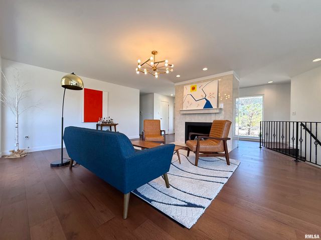 318 Lincoln Hill NW Avenue Northwest, Quincy, IL 62301