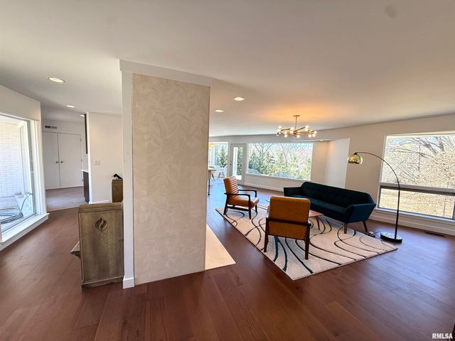 318 Lincoln Hill NW Avenue Northwest, Quincy, IL 62301