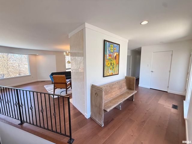 318 Lincoln Hill NW Avenue Northwest, Quincy, IL 62301