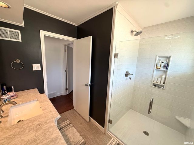 318 Lincoln Hill NW Avenue Northwest, Quincy, IL 62301