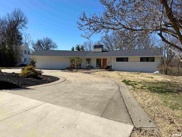 318 Lincoln Hill NW Avenue Northwest, Quincy, IL 62301