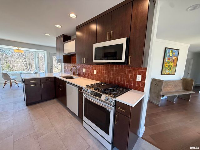 318 Lincoln Hill NW Avenue Northwest, Quincy, IL 62301