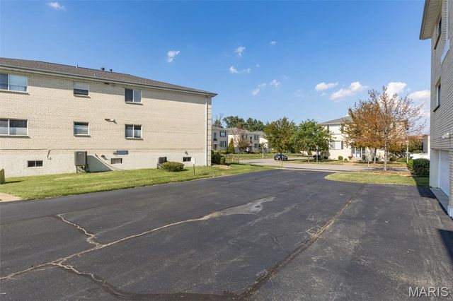 12561 Chardin Place 3, St Louis, MO 63128