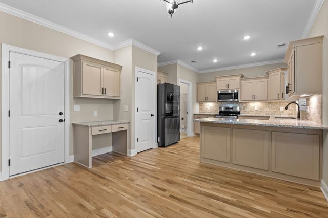 5405 Walnut Farms Boulevard, Christiana, TN 37037